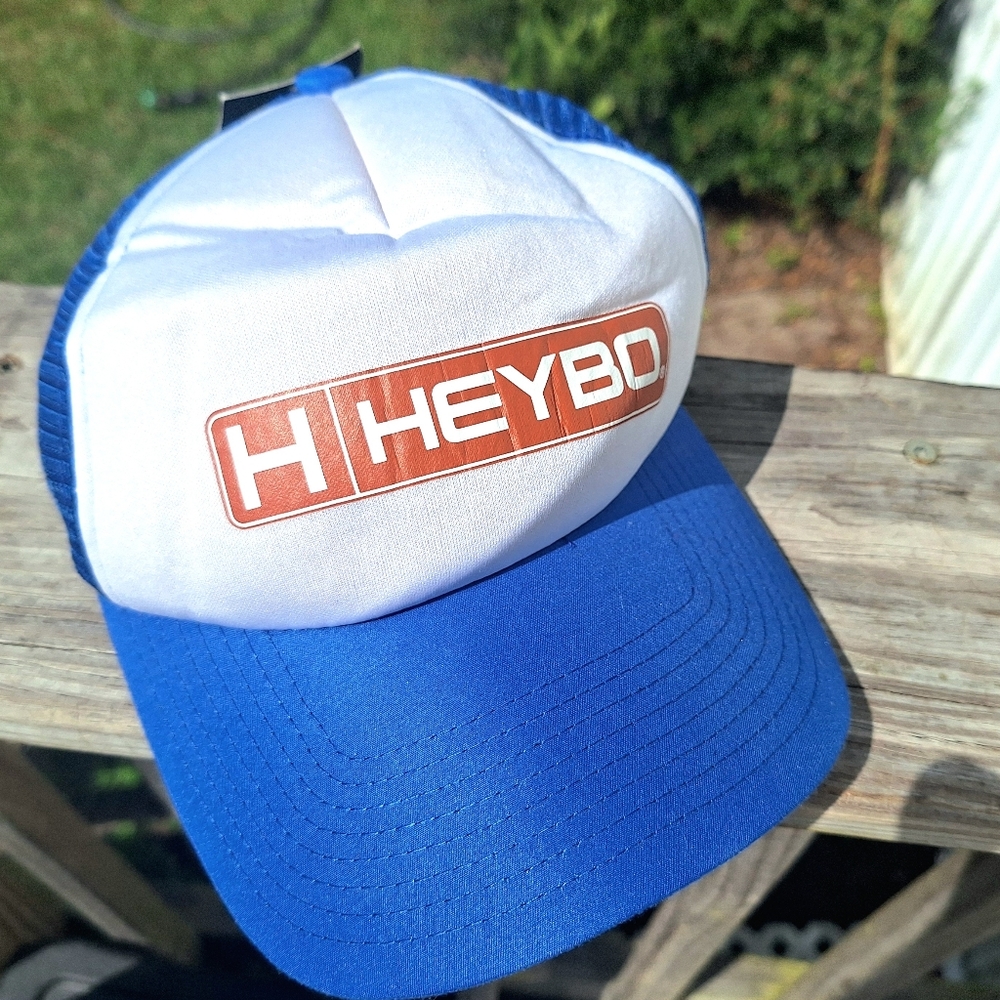 Heybo Blue and White Cap